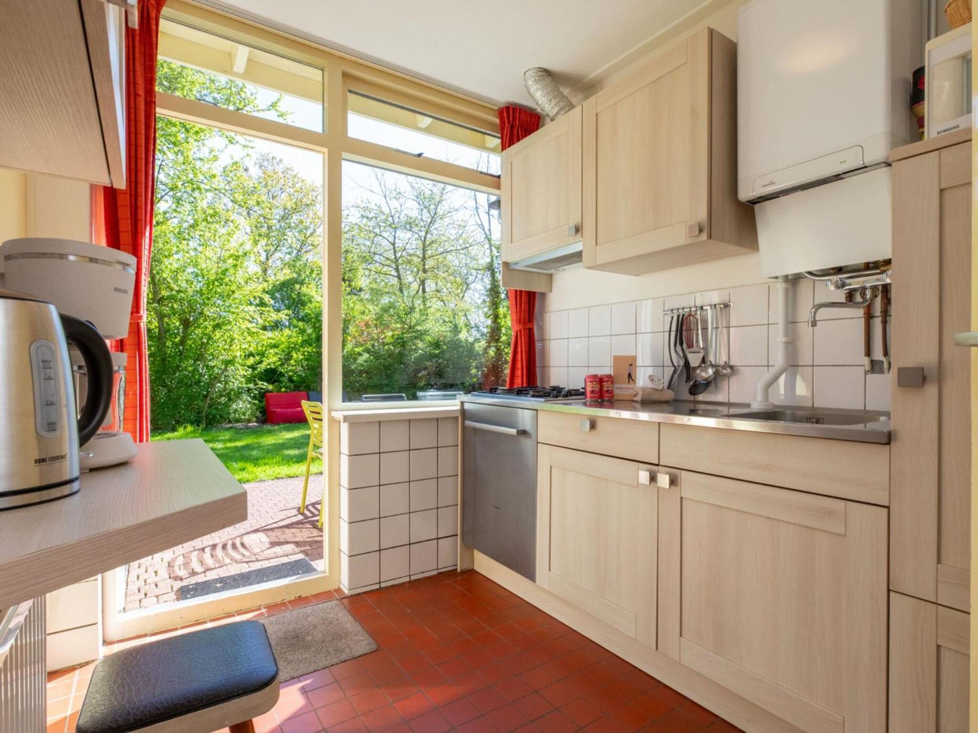 Beautiful With Garden Oostkapelle