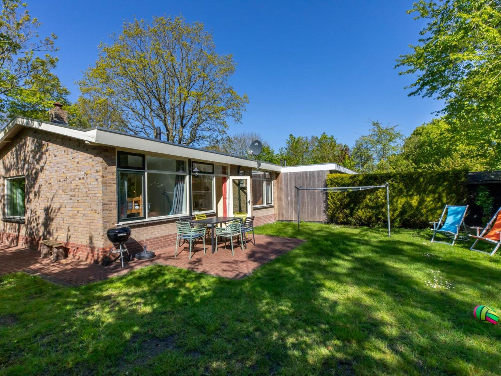 Beautiful With Garden Vakantiehuis